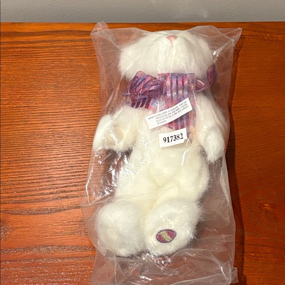 Boyds Bears Kimmy White Teddy Bear with Easter Egg on Foot - Picture 3 of 15